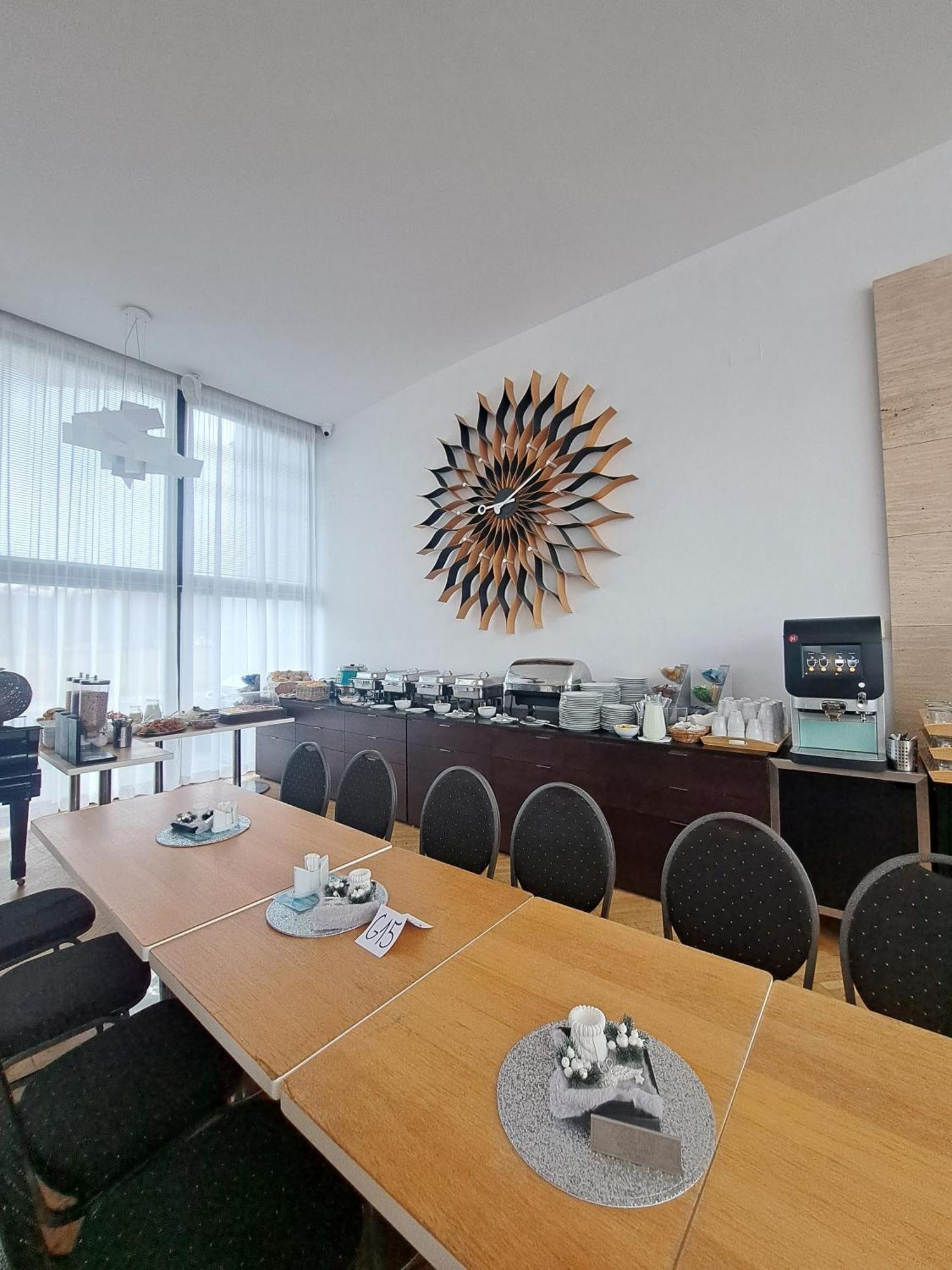Wellness Hotel Orlik Kozarovice Eksteriør bilde